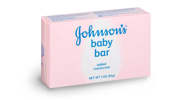 Johnson's Baby Cornstarch Baby Powder with Aloe and Vitamin E for Delicate Skin, Hypoallergenic, No Addded Parabens, and Dyes for Gentle Baby Skin Care, Baby Essentials, 1.5 oz